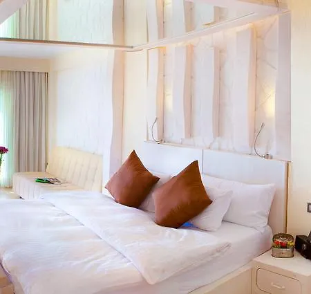 Peninsula Gardens - Adults Only Hotel 3*