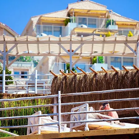 Peninsula Gardens - Adults Only Hotel